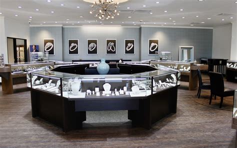 Fine Jewelry Store .